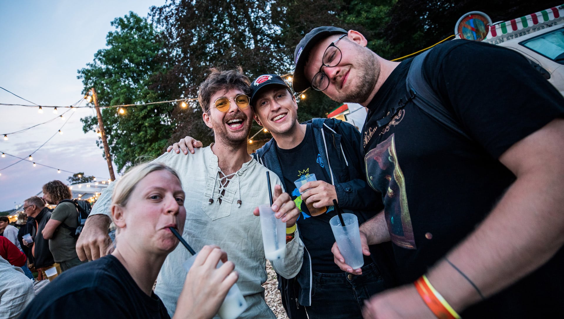 fire-friske-alive-frivillige